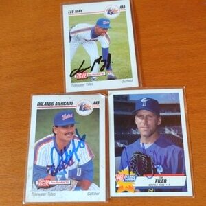 Autographed Rookie BB CARDS